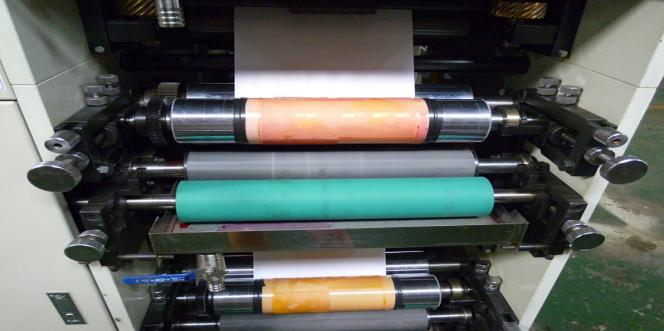 RY320 2 4 6 Color Adhesive Label Logo Self-Sticker Paper Flexographic Flexo Printing Machine 320mm 
